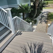 Custom-Composite-Deck-and-Staircase-Installation-in-Milton-FL-Built-to-Last 9